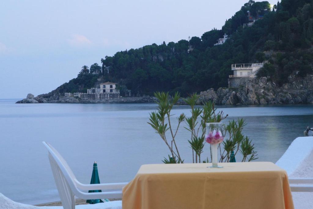 Hotel Club Poseidon Staletti Luaran gambar
