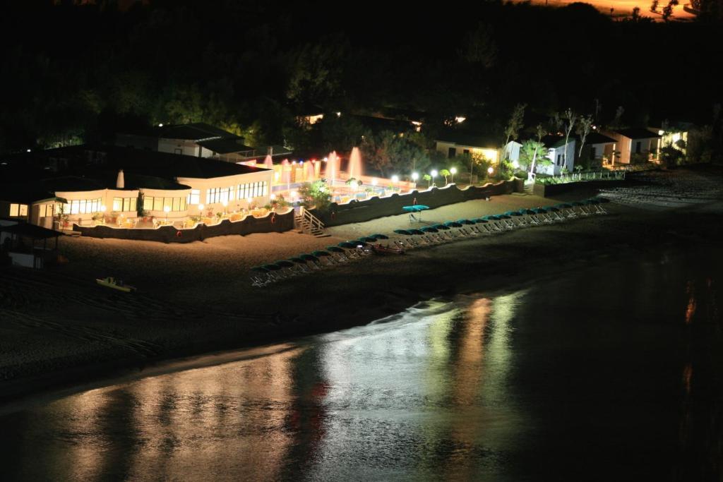 Hotel Club Poseidon Staletti Luaran gambar