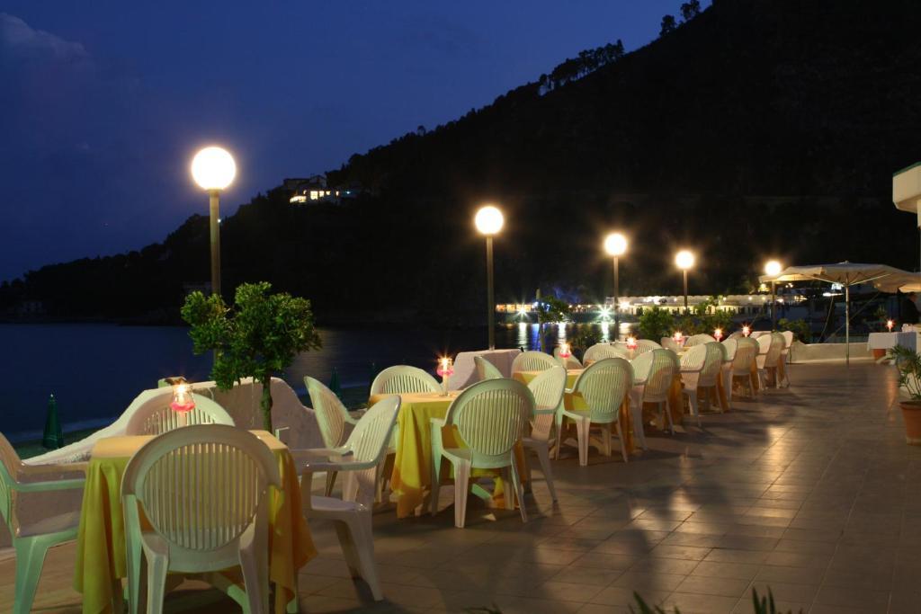 Hotel Club Poseidon Staletti Luaran gambar